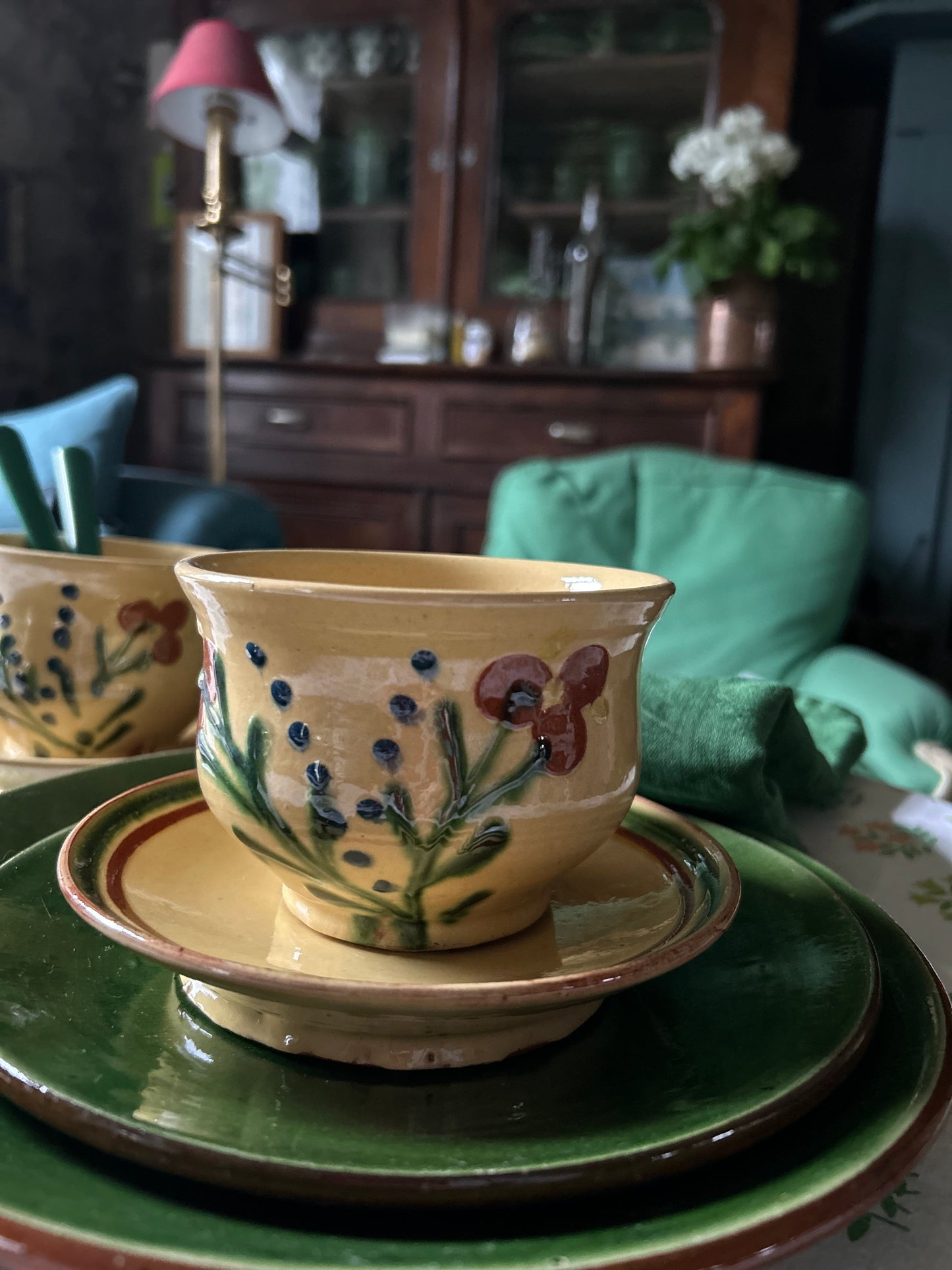 Tasse et soucoupe poterie artisale