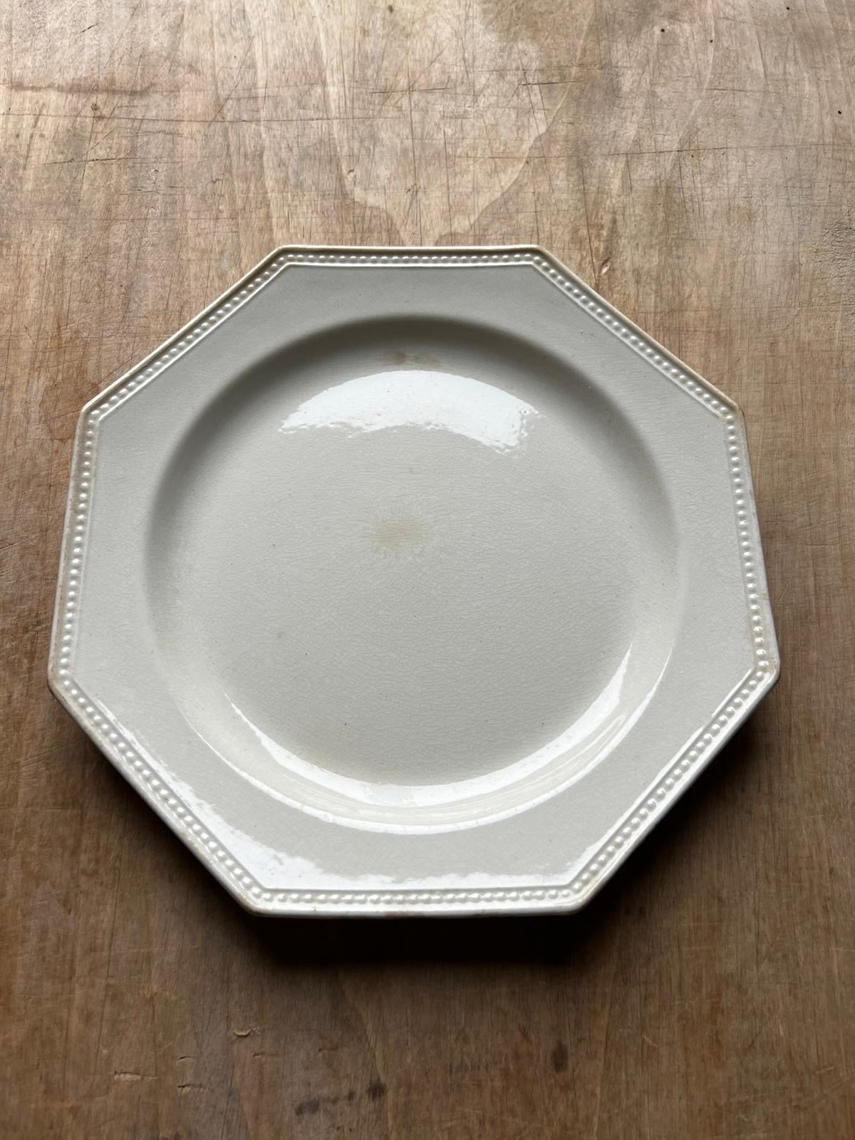Assiette Creil et Montereau 24cm