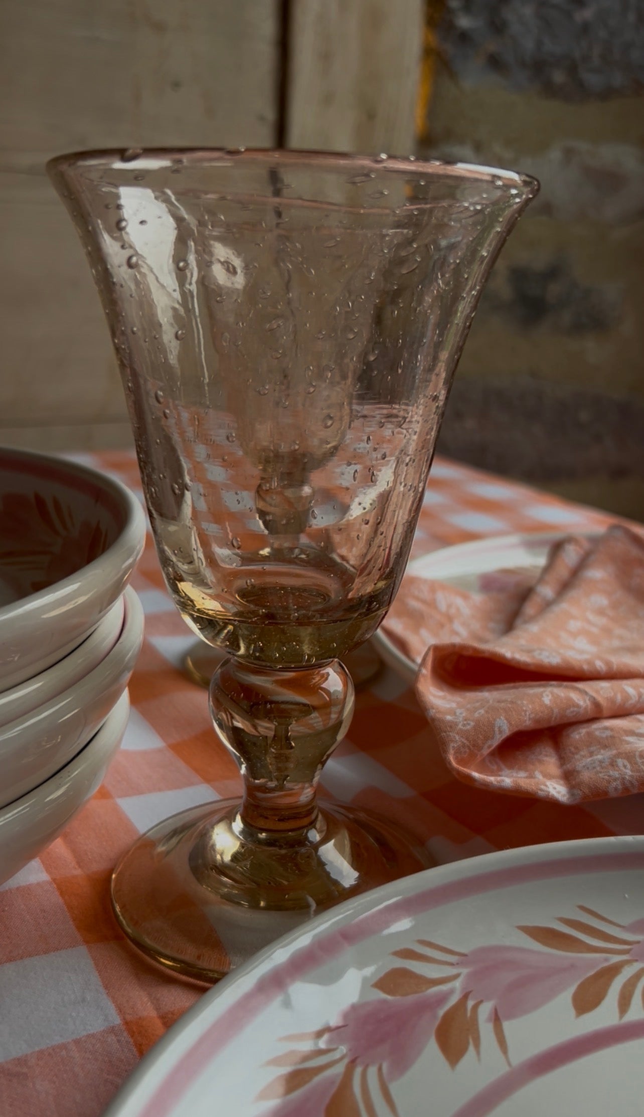 Verre bulle artisanale rose poudre